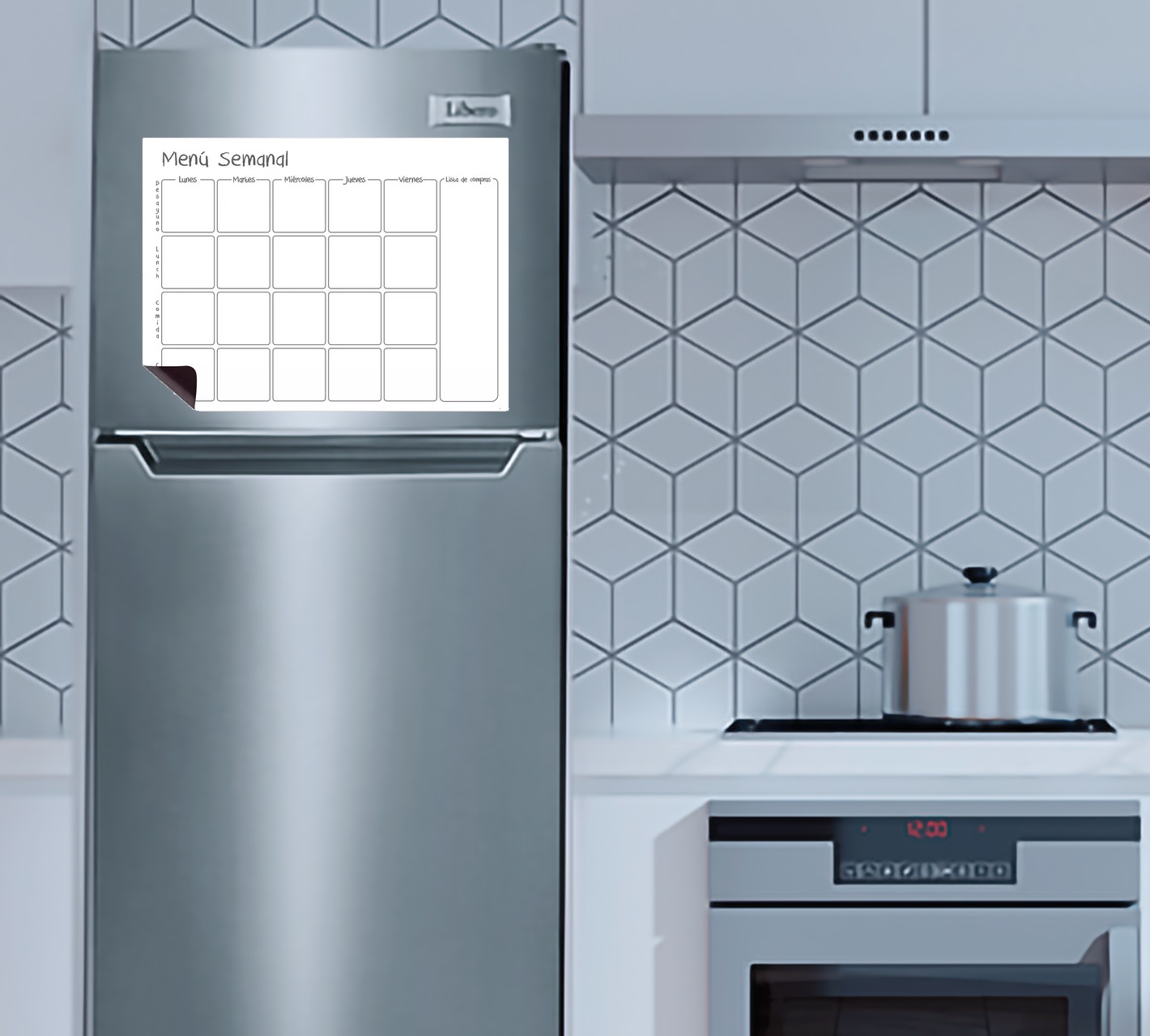 Pizarras magnéticas personalizadas sobre una nevera